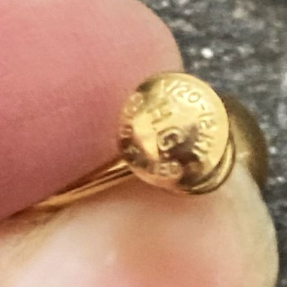 Vintage gold filled brooch and earring pairing - Picture 5 of 5